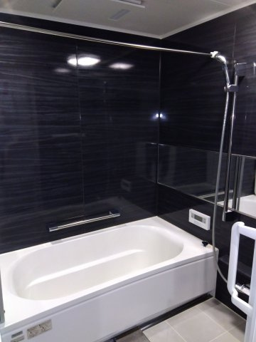 鳥取市江津中古戸建て【浴室】