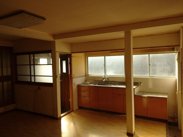 鳥取市国安中古戸建て【キッチン】