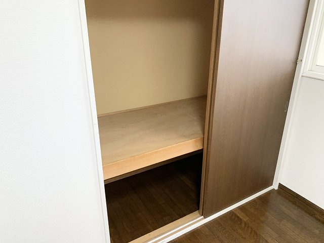 ラグジュリータウンＡ棟【収納】