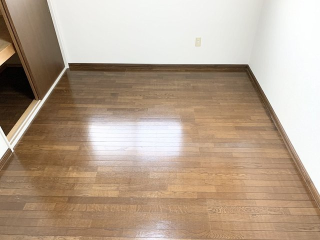 ラグジュリータウンＡ棟【寝室】