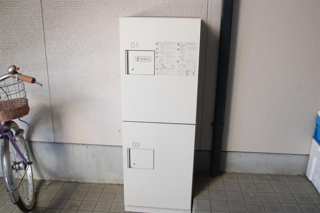 便利な宅配ボックス付き