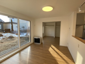 芽室東１－７リースハウス【居間・リビング】