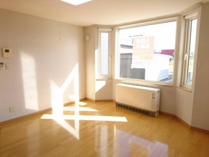 ハウスアバンセＡ棟【居間・リビング】