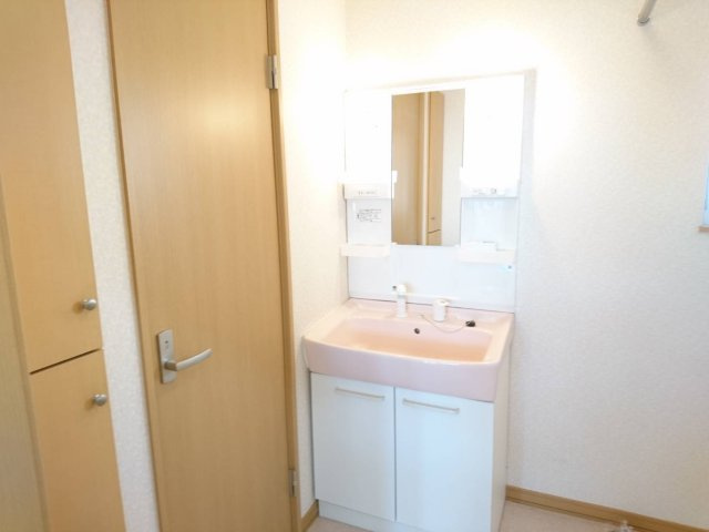 ハウスアバンセＡ棟【洗面所】