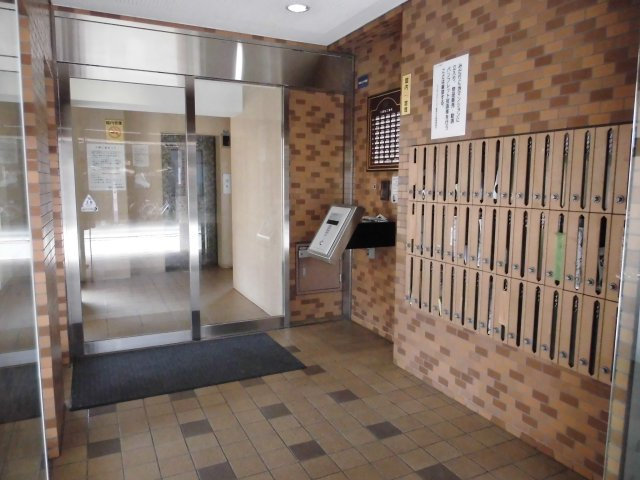ライオンズマンション盛岡中央通【エントランス】