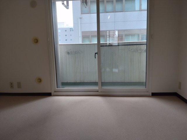 ライオンズマンション盛岡中央通【洋室】