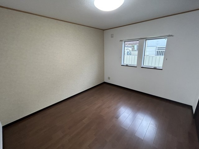 トレイブルックＫ館【寝室】