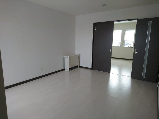 アロンジェ【居間・リビング】