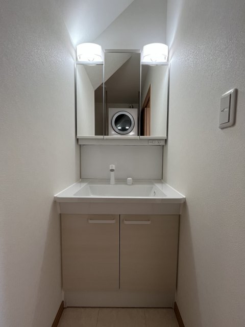西２条南３７丁目（東）【独立洗面台】