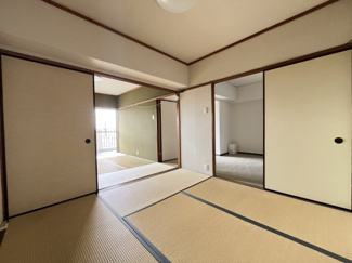 採光の良い和室はのんびりと寛げる空間