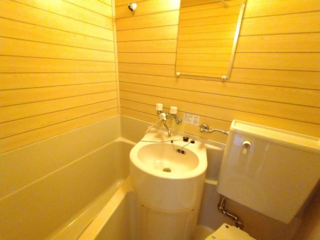 マインハイツ８２２【浴室】