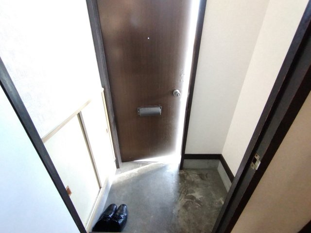 マインハイツ８２２【玄関】