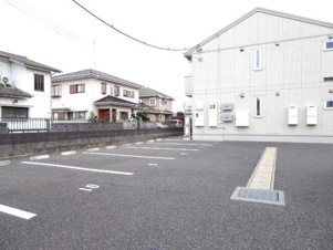 メゾン・ド・ティアラ【駐車場】駐車場