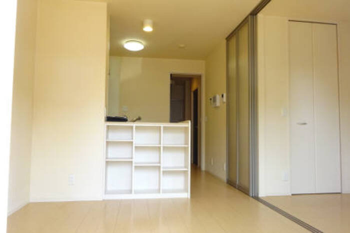 メゾン・ド・ティアラ【居間・リビング】105 居室8帖