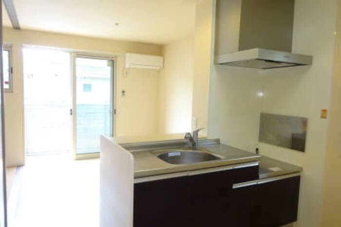 メゾン・ド・ティアラ【キッチン】105 対面式キッチン