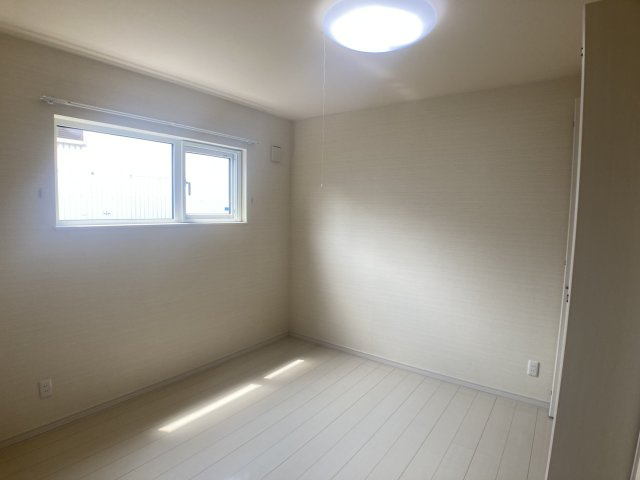 リール【寝室】