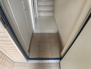 リール【玄関】