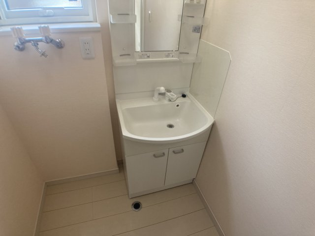 リール【洗面所】