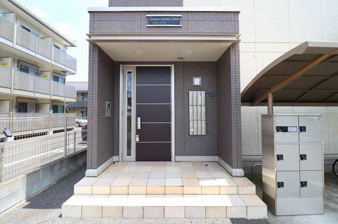 チェルシーガーデン三の丸【エントランス】エントランスはオートロック付です