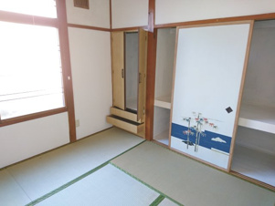 ＳＮ貸家一棟２戸（西１７－５）【寝室】