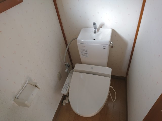 ＳＮ貸家一棟２戸（西１７－５）【トイレ】