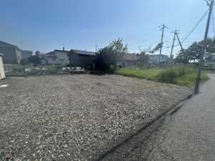 聖Ｓハウス【駐車場】