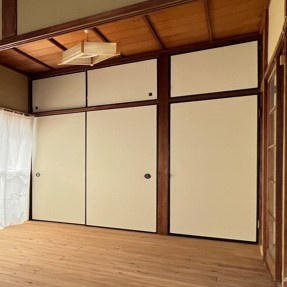 大きめな収納があります。