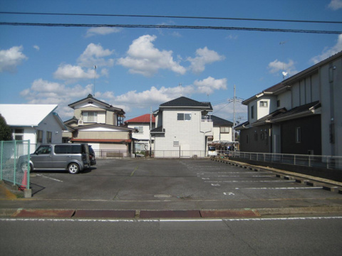 栄町3丁目駐車場の画像