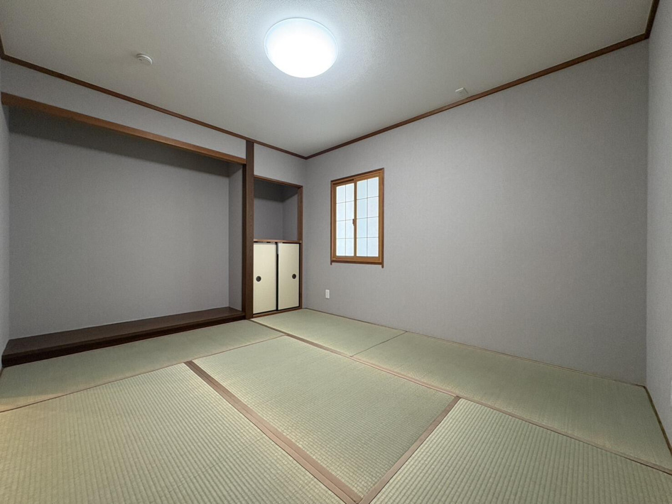 北九州市小倉南区志井鷹羽台の中古一戸建【和室】モダンな6.0帖の和室