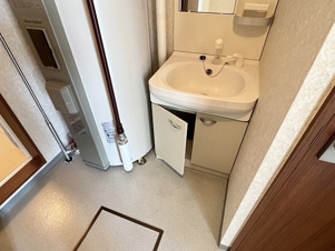 ＰＥＡＣＥ②【洗面所】