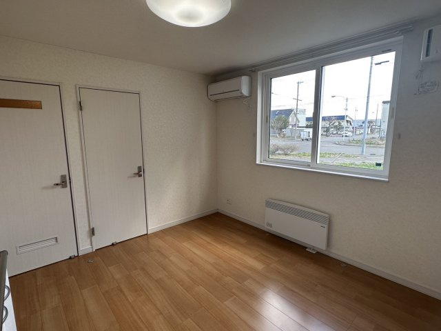 Ｌａｒｉｍａｒ２１７【居間・リビング】