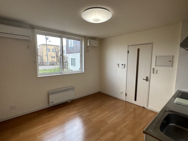 Ｌａｒｉｍａｒ２１７【居間・リビング】