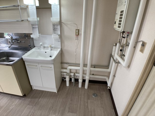 ハイツｅｓ【洗面所】