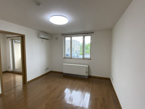 カラリア西１条通り【居間・リビング】