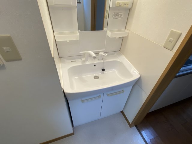 カラリア西１条通り【洗面所】