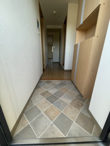 ハートフルタウン弐番館【玄関】