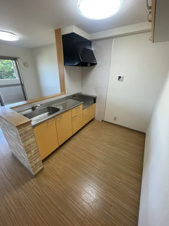 ハートフルタウン弐番館【キッチン】