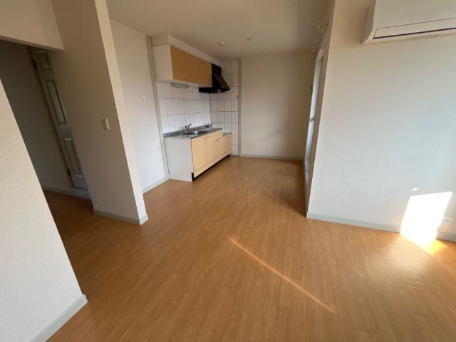 クローバーＢ【居間・リビング】リビング