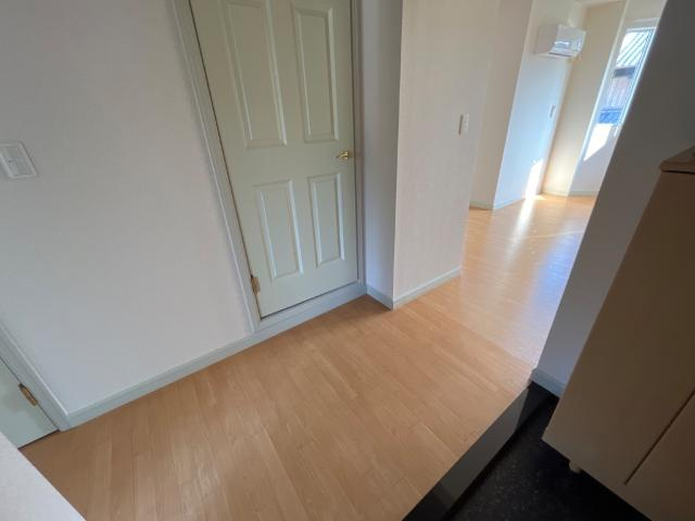 クローバーＢ【玄関】玄関