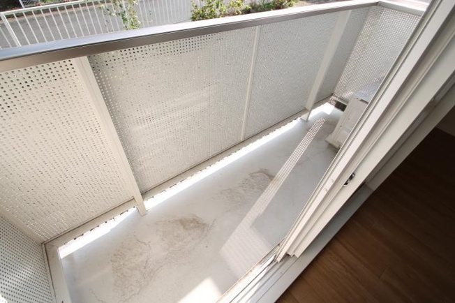 日当たりの良いバルコニー