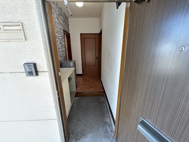 モアシャンブレ【玄関】