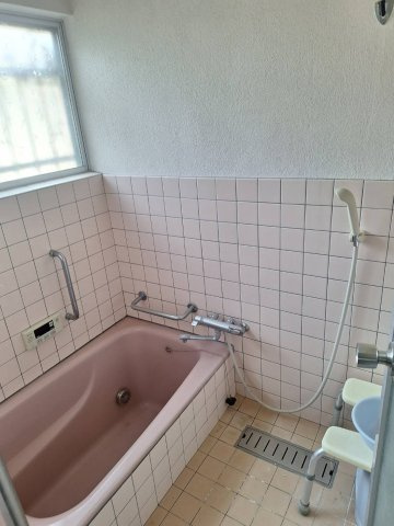 岩美町恩志中古戸建て【浴室】