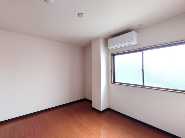 アイリスビル【洋室】