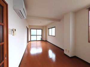 アイリスビル【居間・リビング】