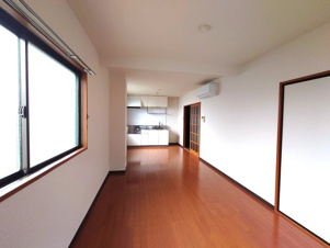 アイリスビル【居間・リビング】