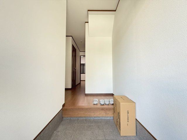 右京区太秦和泉式部町【玄関】