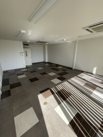 校條ビル【内装】