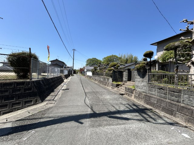 東萩尾町売地【前面道路含む現地写真】