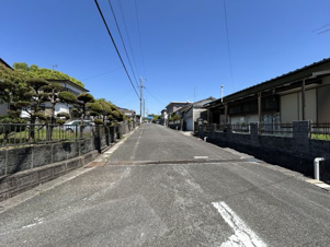 東萩尾町売地【前面道路含む現地写真】