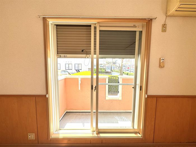 シャッター付なので安心して外出できます